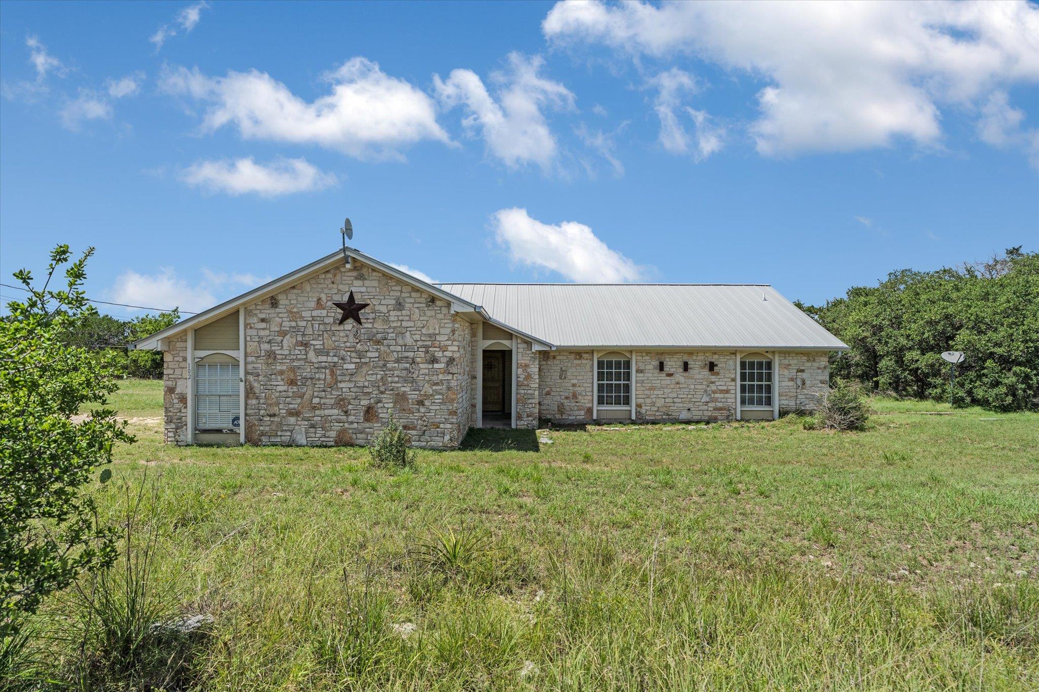 102 Rocky Creek Rd, Dripping Springs, TX 78620