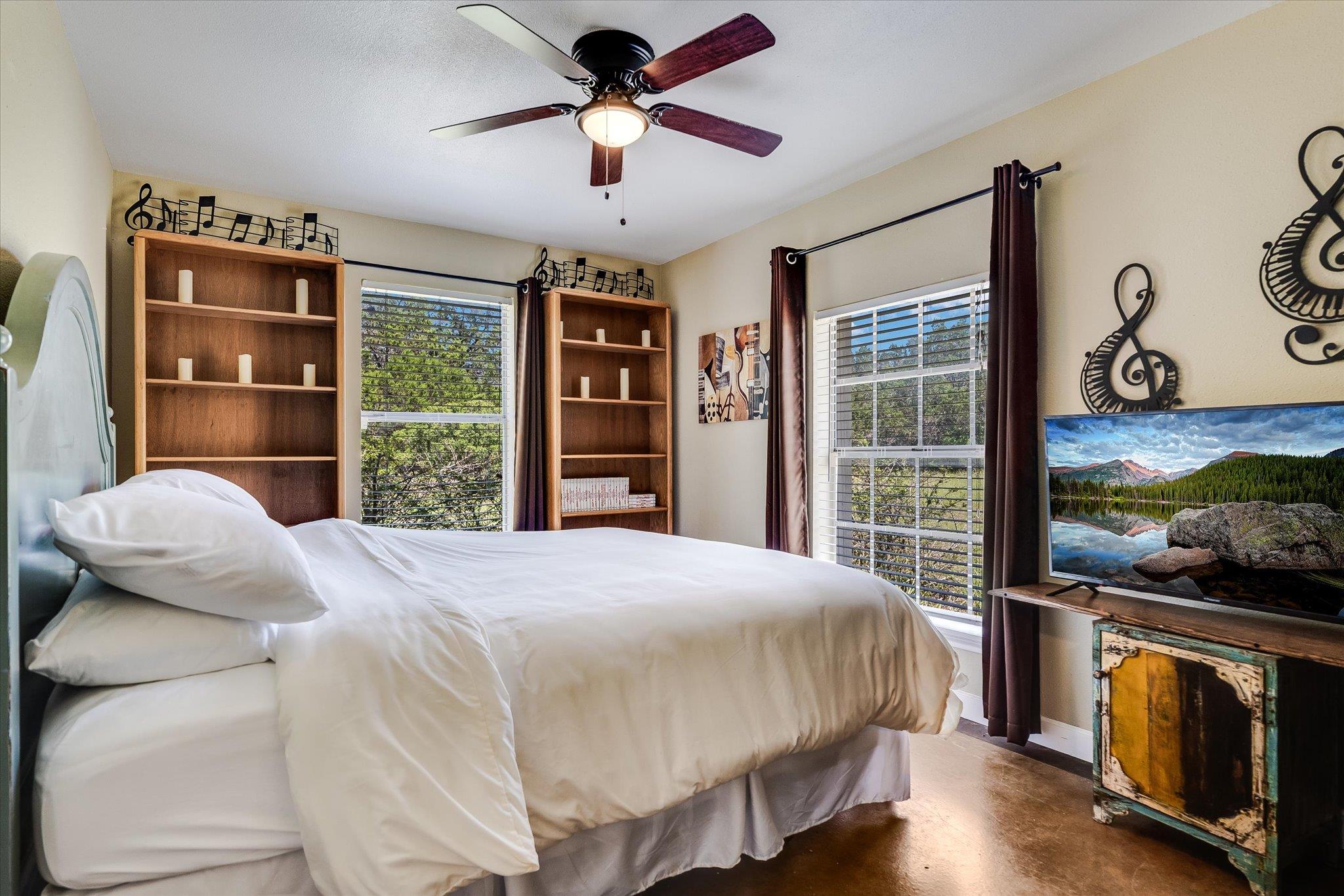 102 Rocky Creek Rd, Dripping Springs, TX 78620