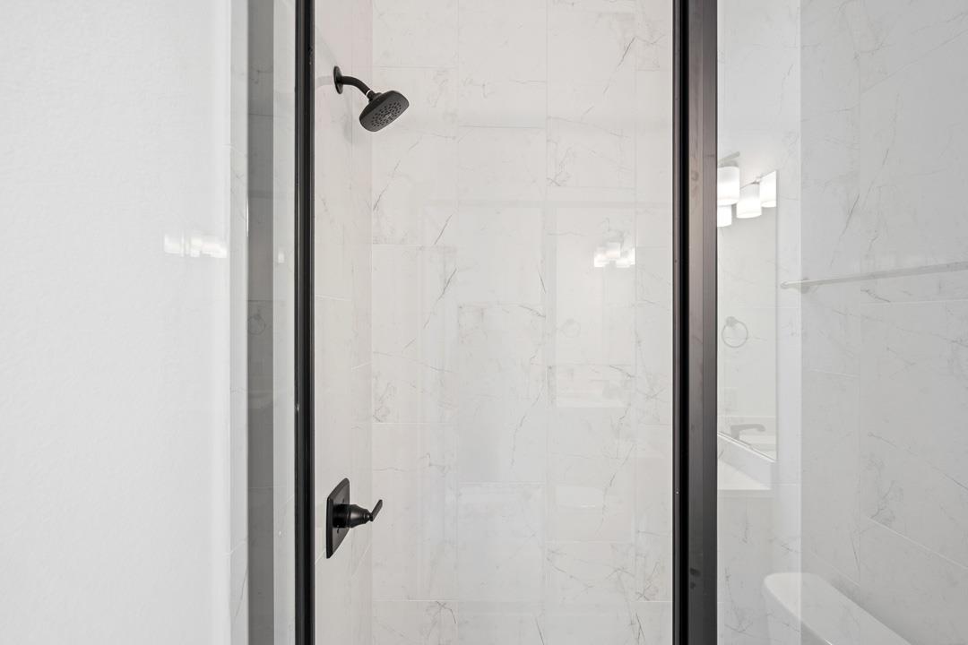 206 Lariat Loop, Liberty Hill, TX 78642