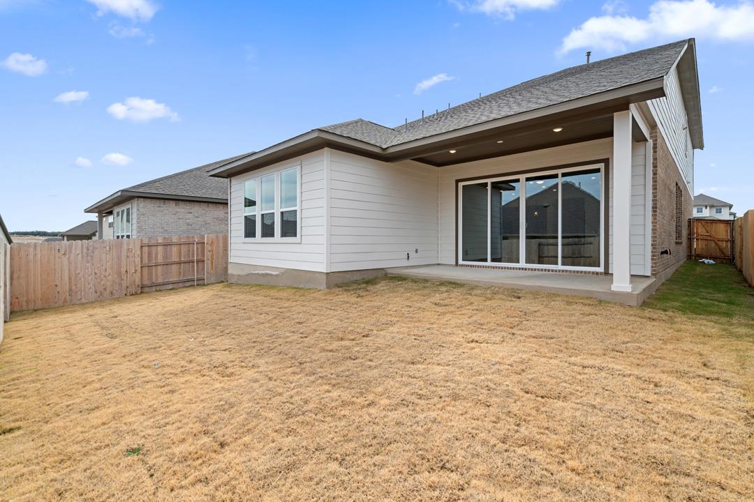 206 Lariat Loop, Liberty Hill, TX 78642
