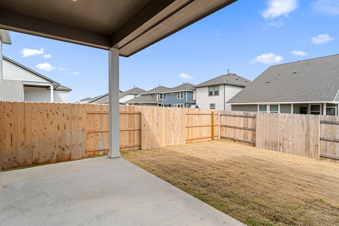 206 Lariat Loop, Liberty Hill, TX 78642