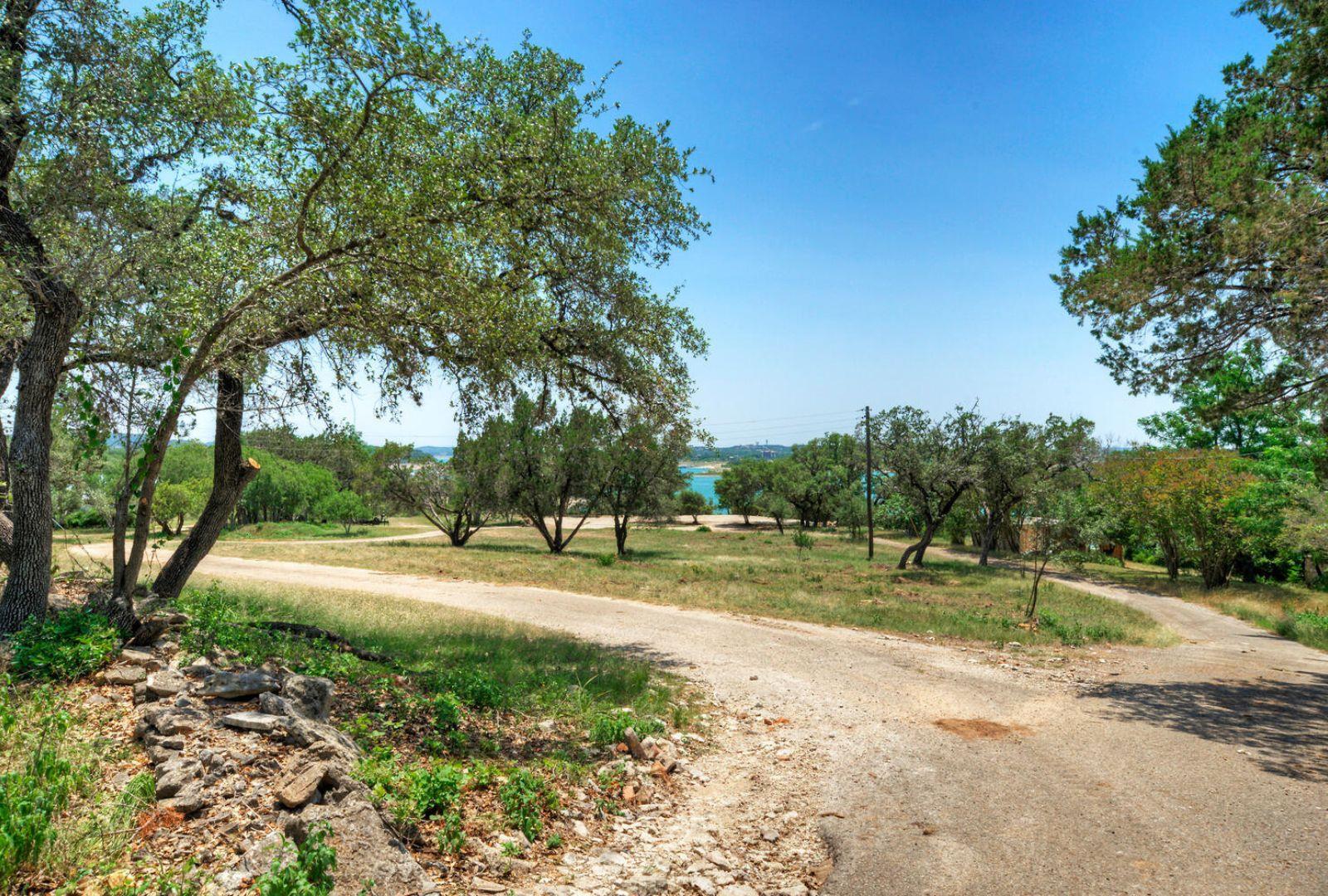 8005 Sharon Rd, Volente, TX 78641