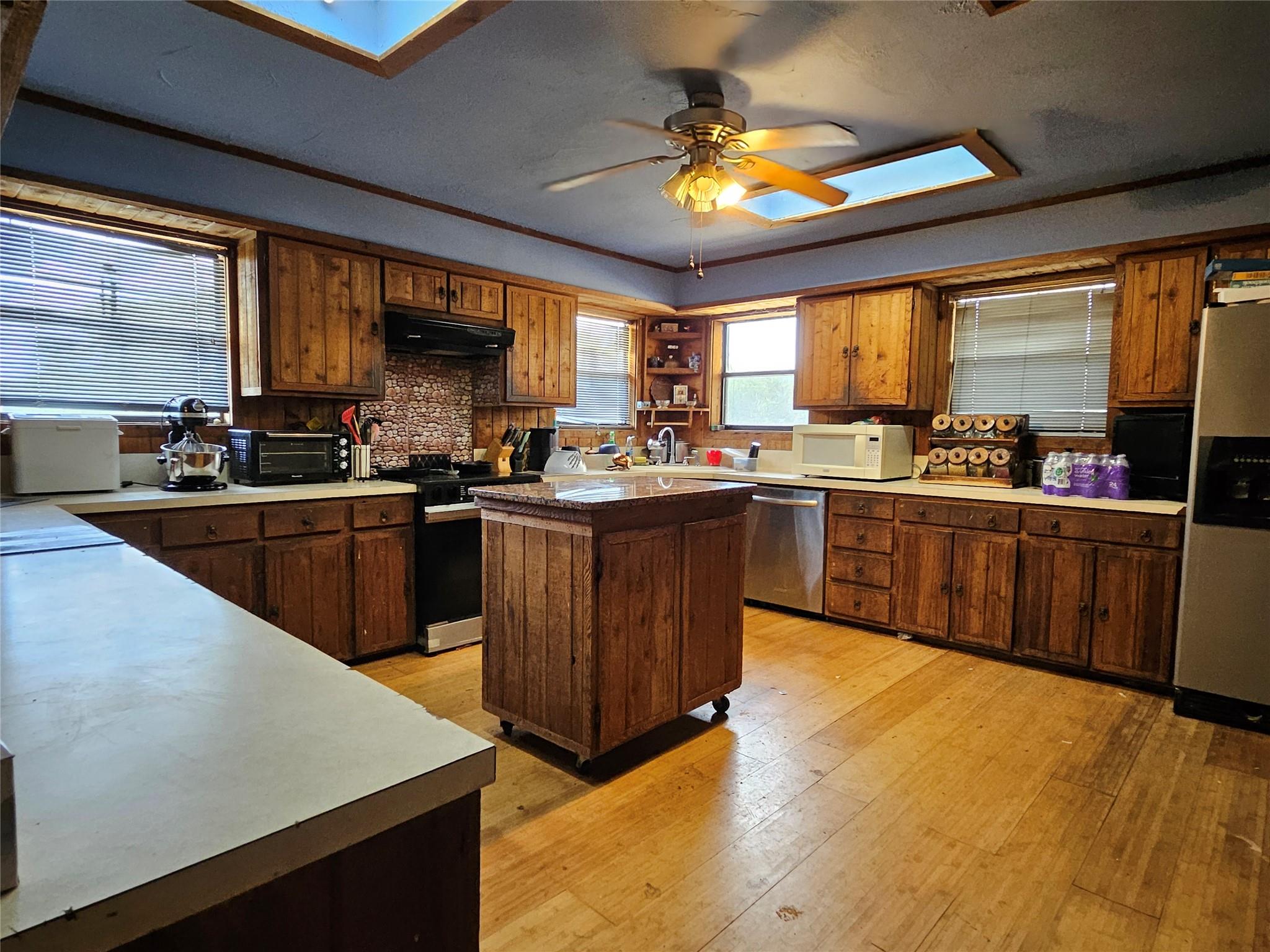 1503 Kingsoak Dr, Marble Falls, TX 78654