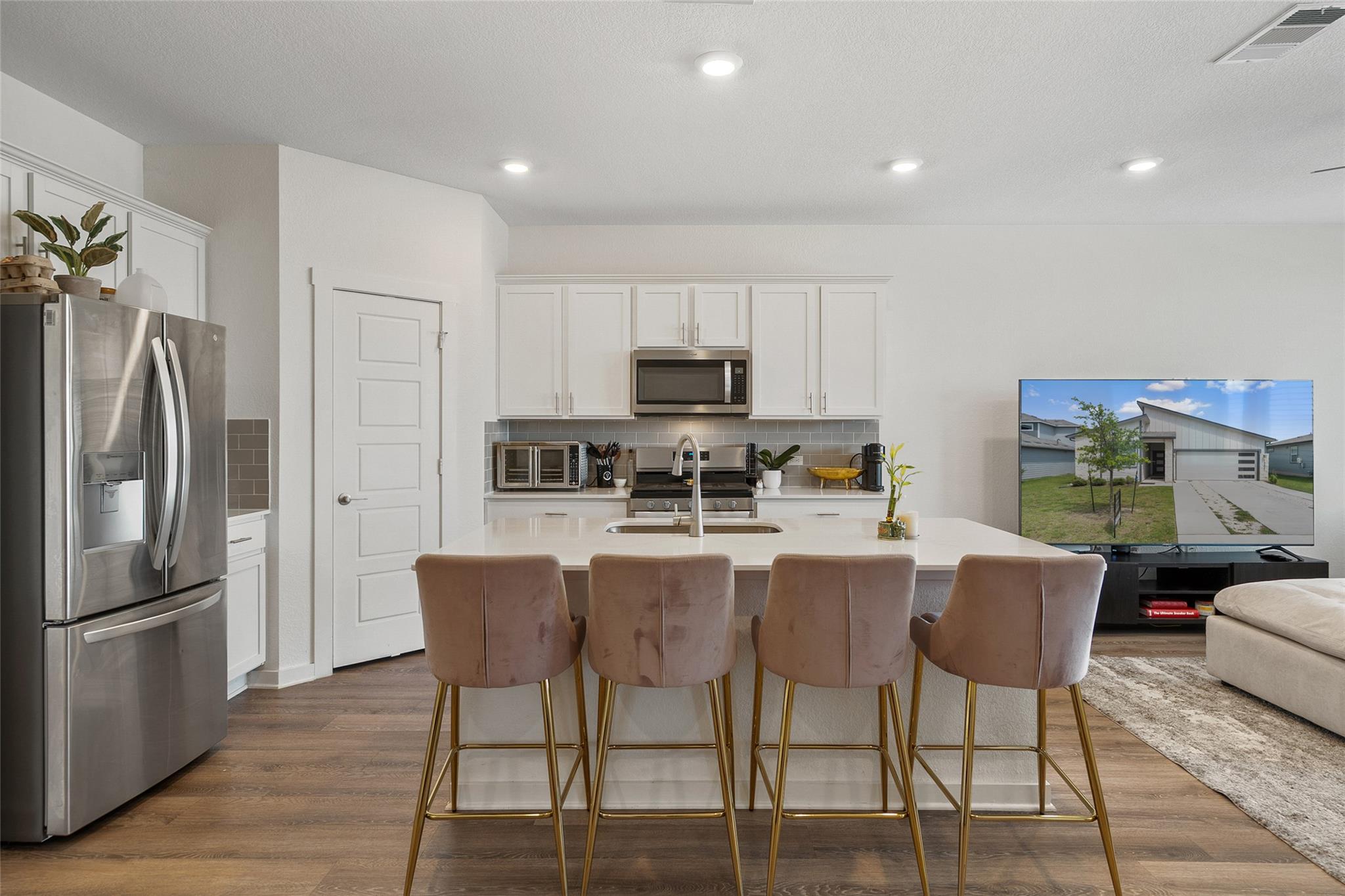 13821 Zuhause Dr, Pflugerville, TX 78660