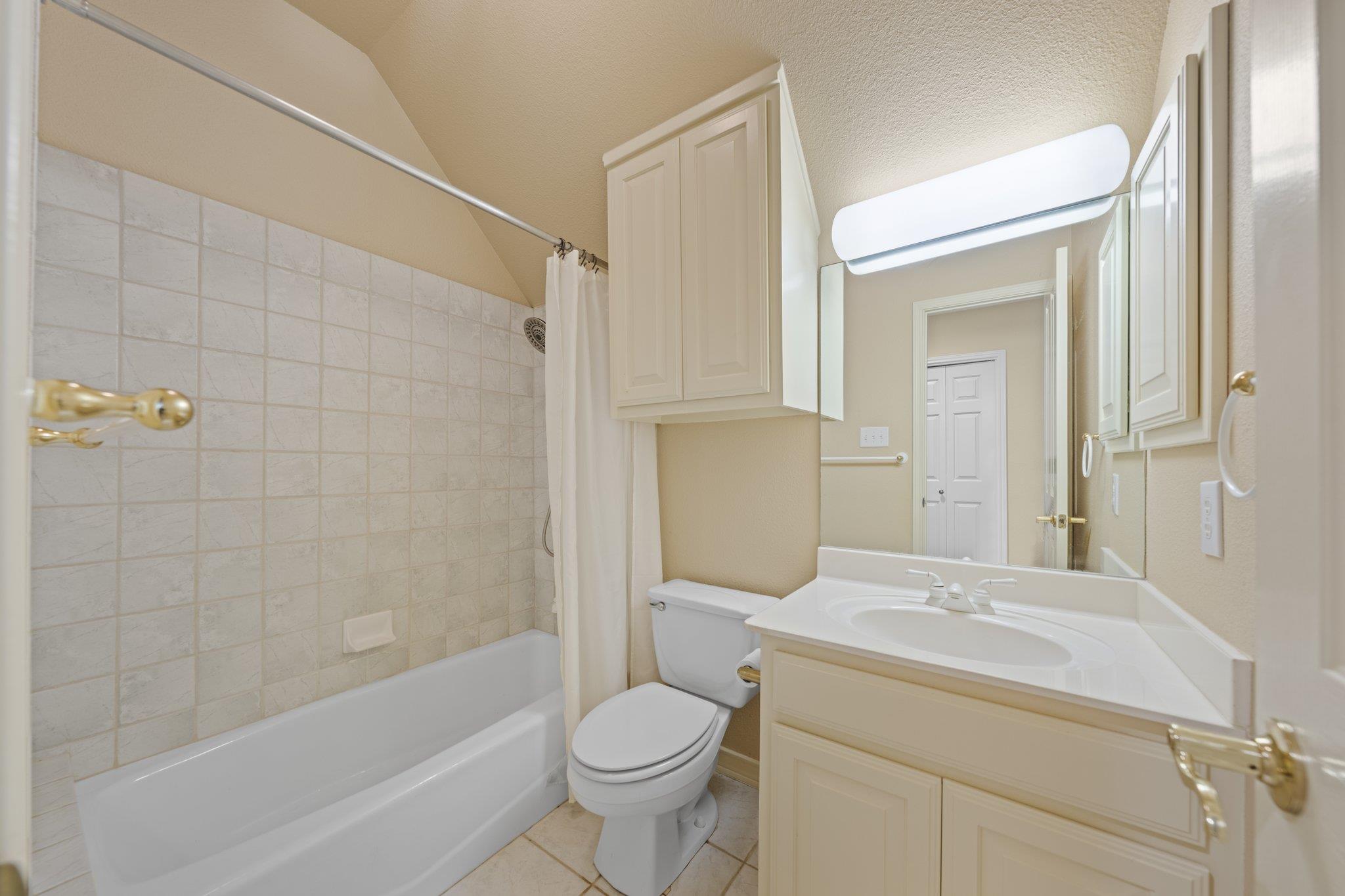 106 Mesquite Trl, Boerne, TX 78006