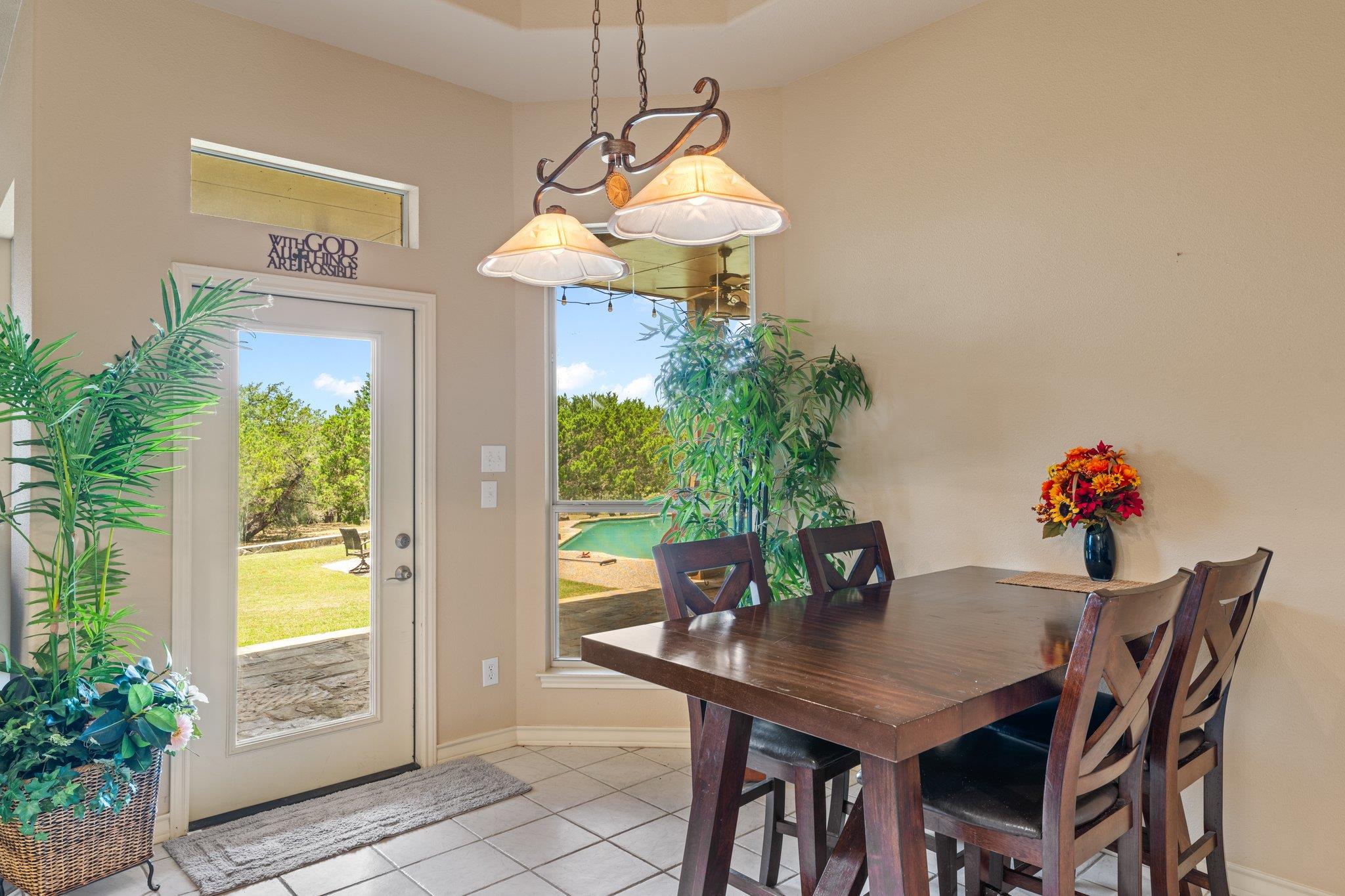 106 Mesquite Trl, Boerne, TX 78006