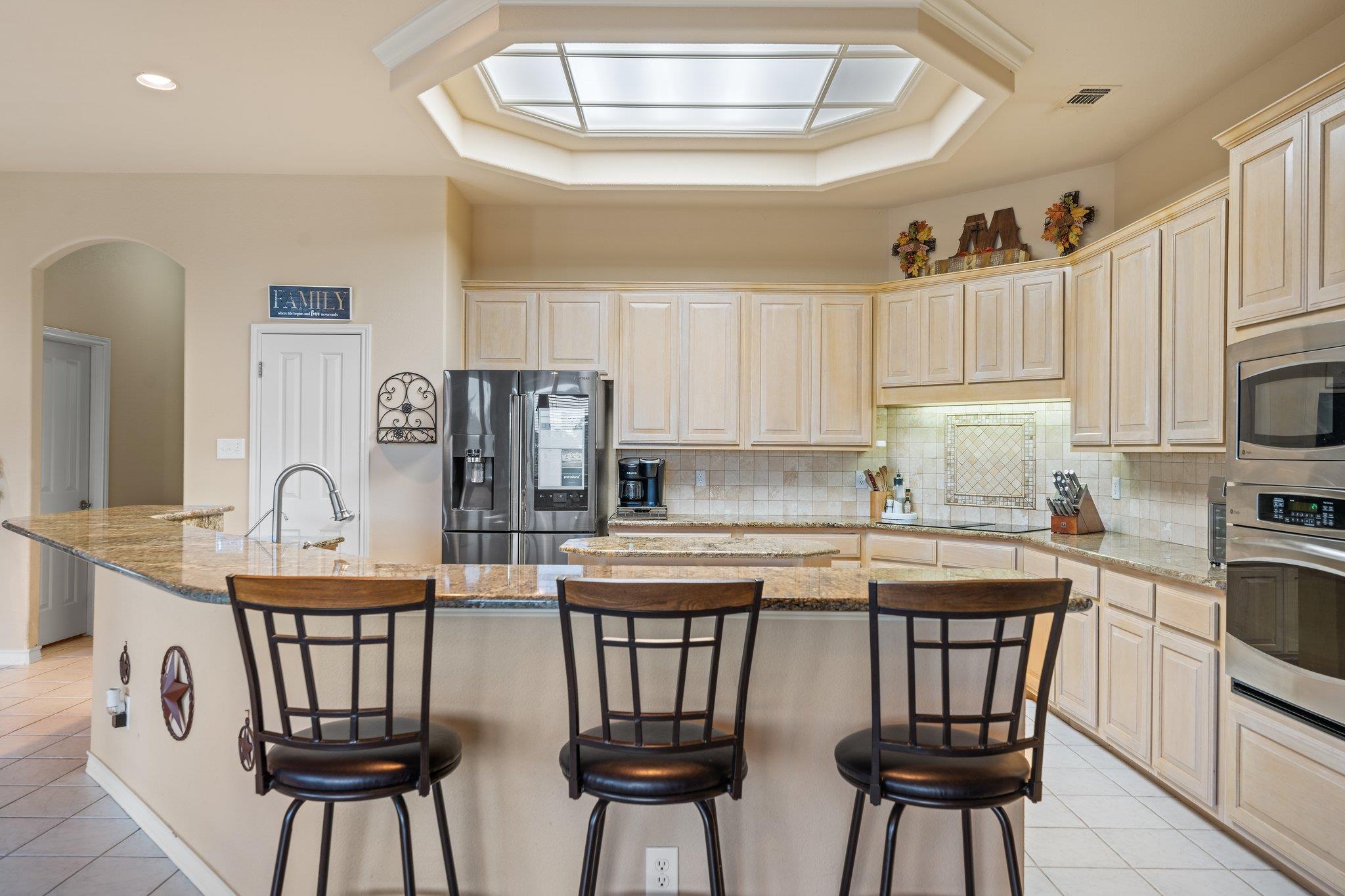 106 Mesquite Trl, Boerne, TX 78006