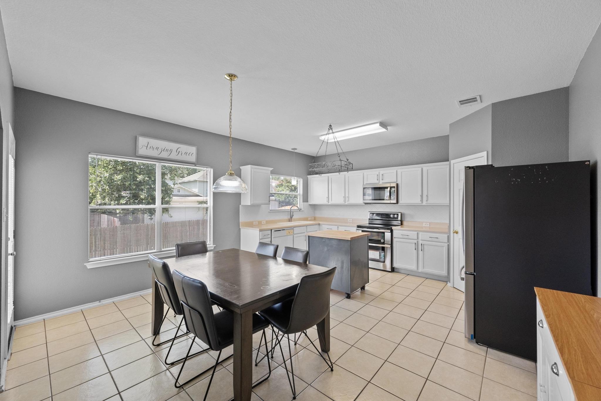 9401 Brandts Wood St, Austin, TX 78744