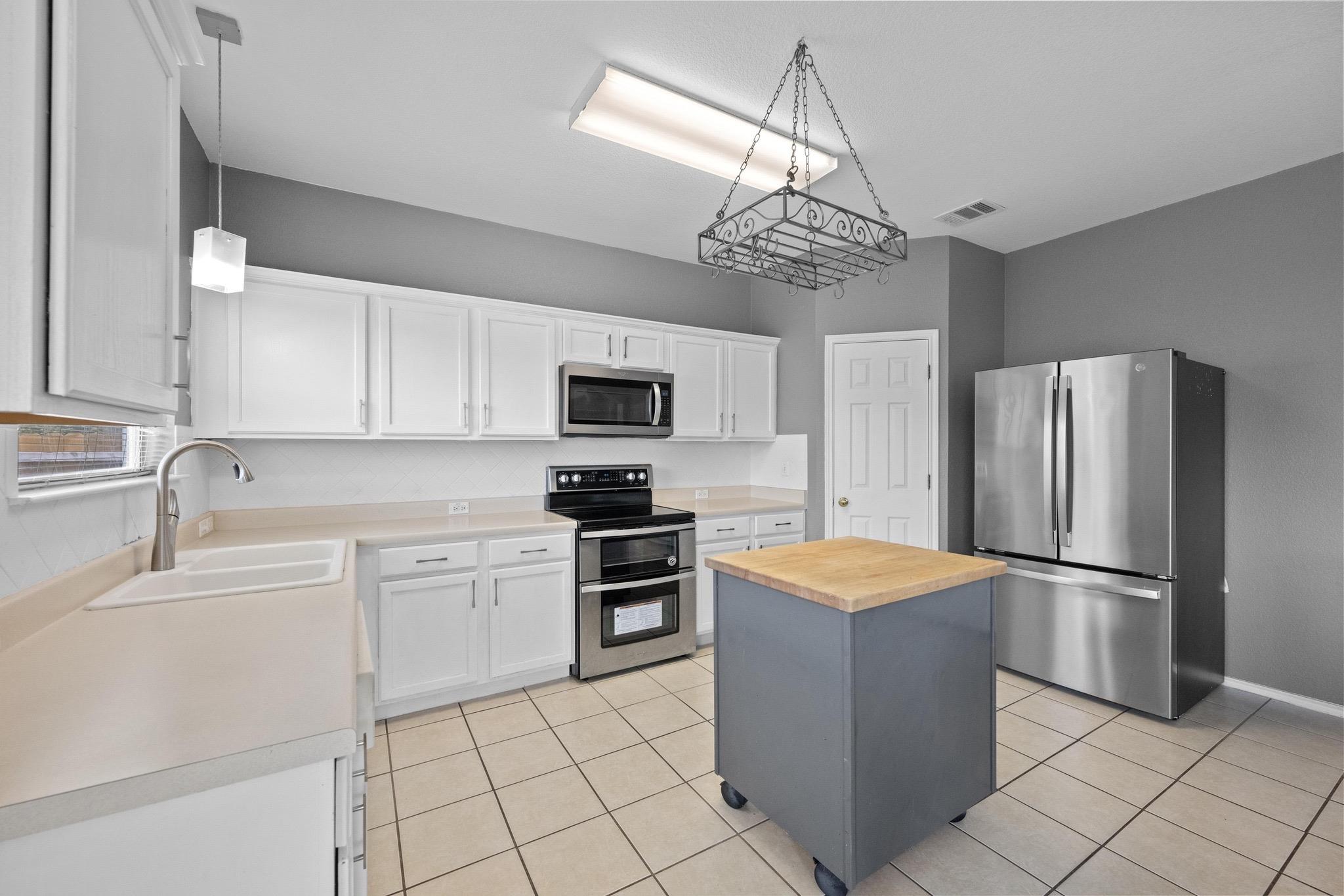 9401 Brandts Wood St, Austin, TX 78744