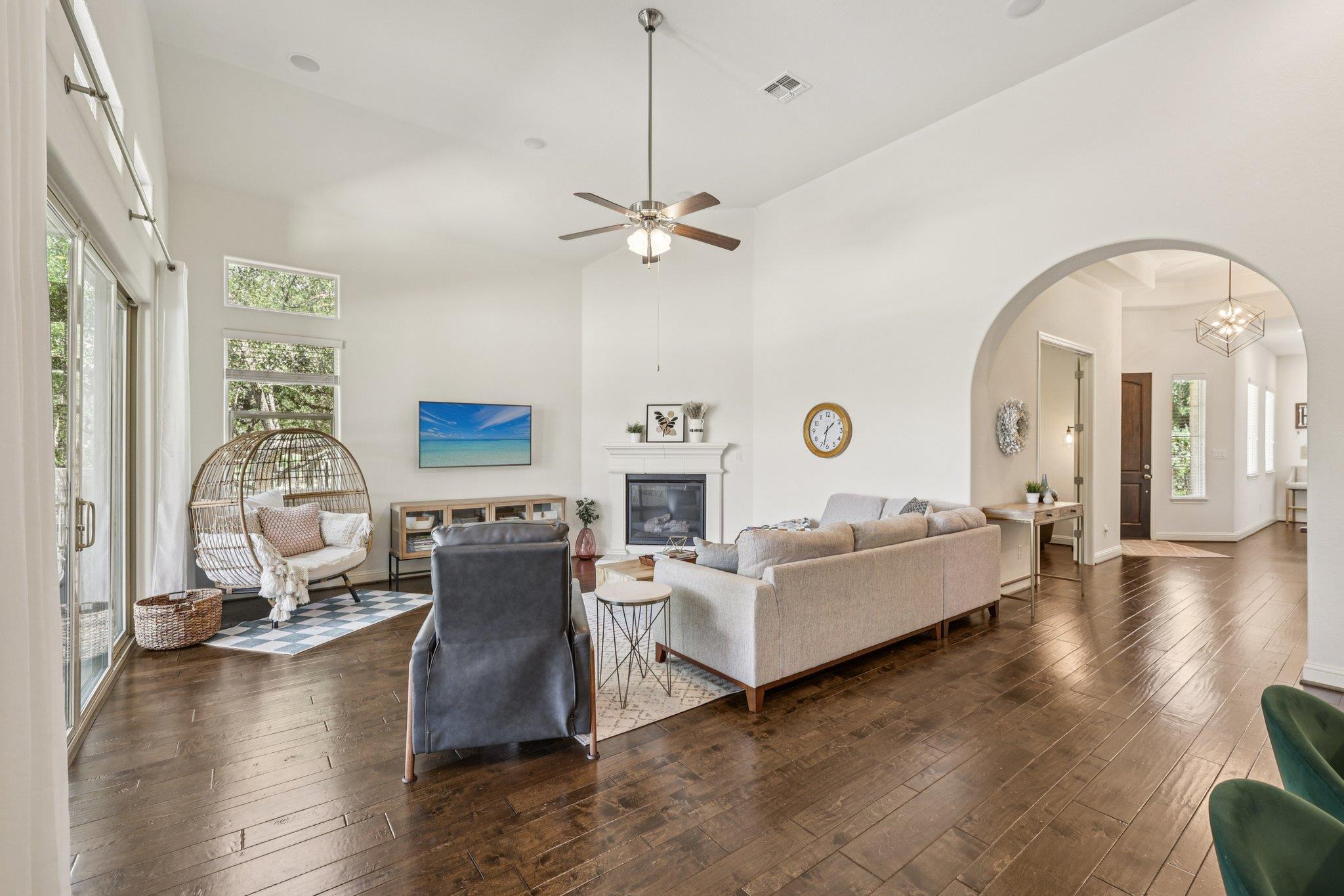 236 Ranch Ridge Dr, Dripping Springs, TX 78620