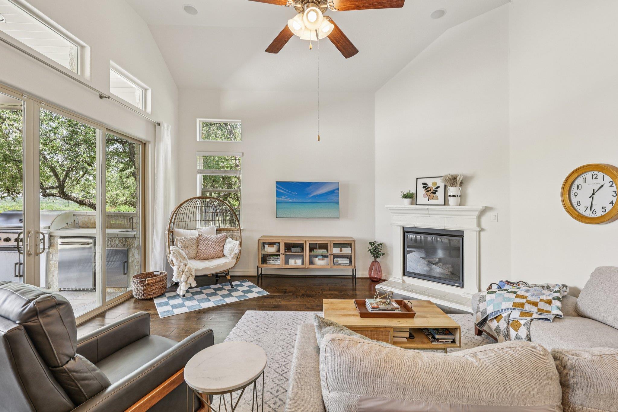 236 Ranch Ridge Dr, Dripping Springs, TX 78620