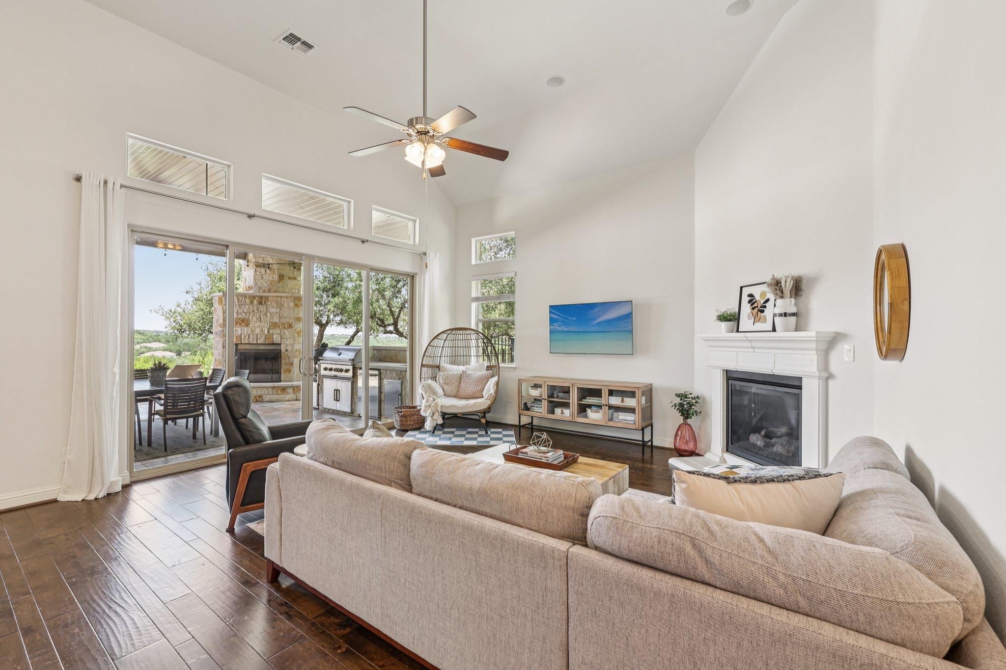 236 Ranch Ridge Dr, Dripping Springs, TX 78620
