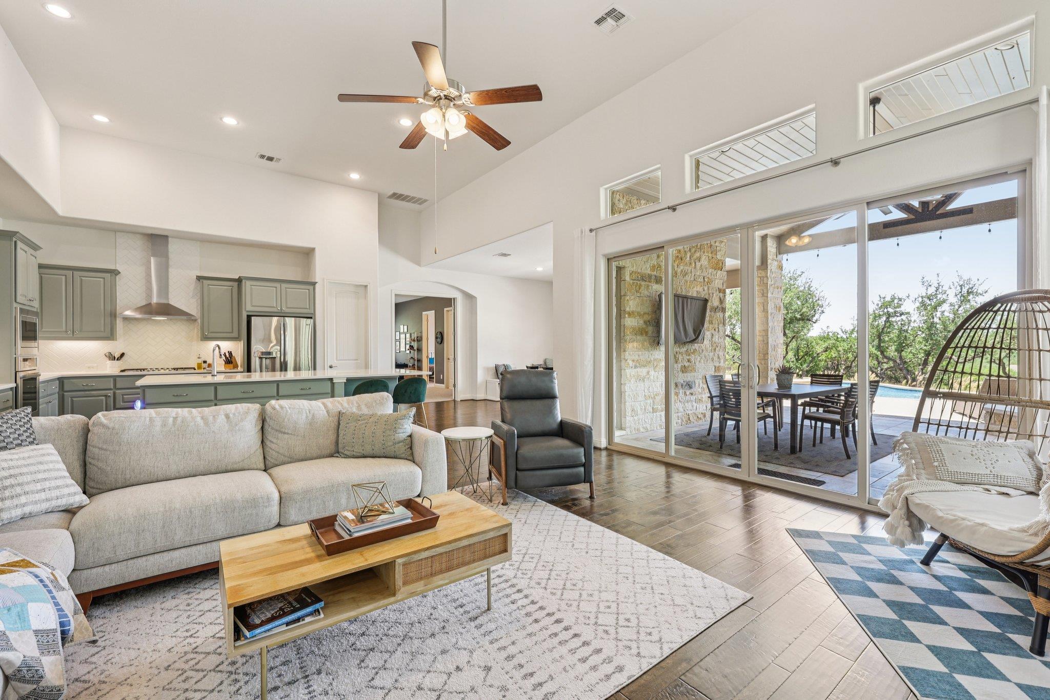 236 Ranch Ridge Dr, Dripping Springs, TX 78620