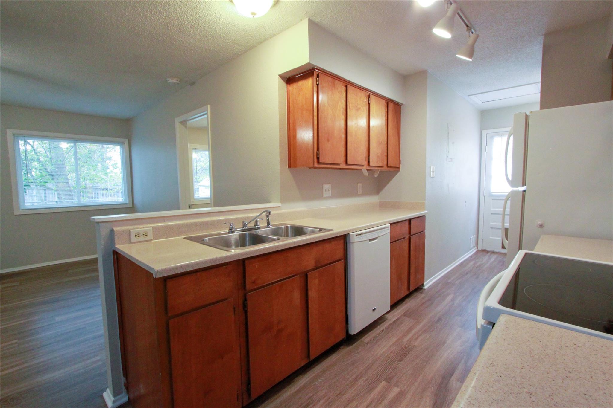 12609 Turtle Rock Rd # B, Austin, TX 78729