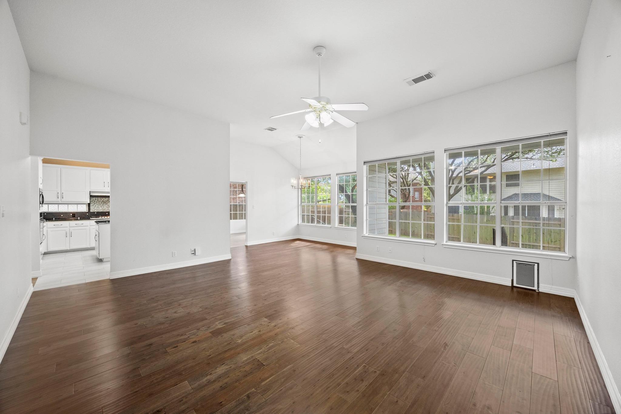 13305 Chasewood Cv, Austin, TX 78727