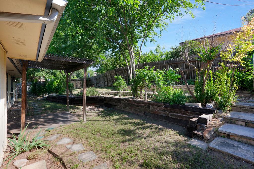 5808 Spring Meadow Rd, Austin, TX 78744
