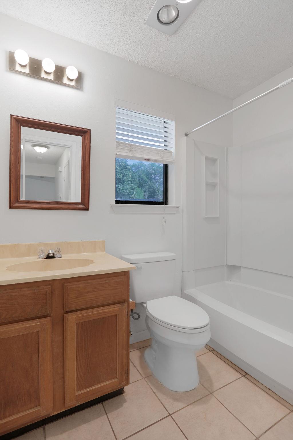 5808 Spring Meadow Rd, Austin, TX 78744
