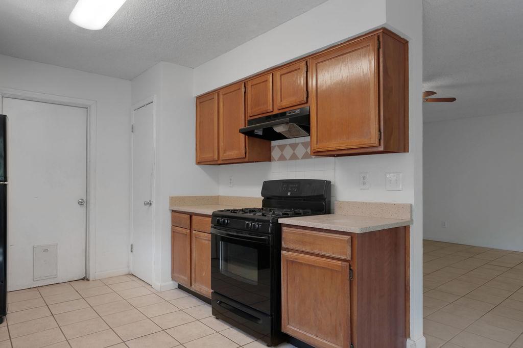 5808 Spring Meadow Rd, Austin, TX 78744