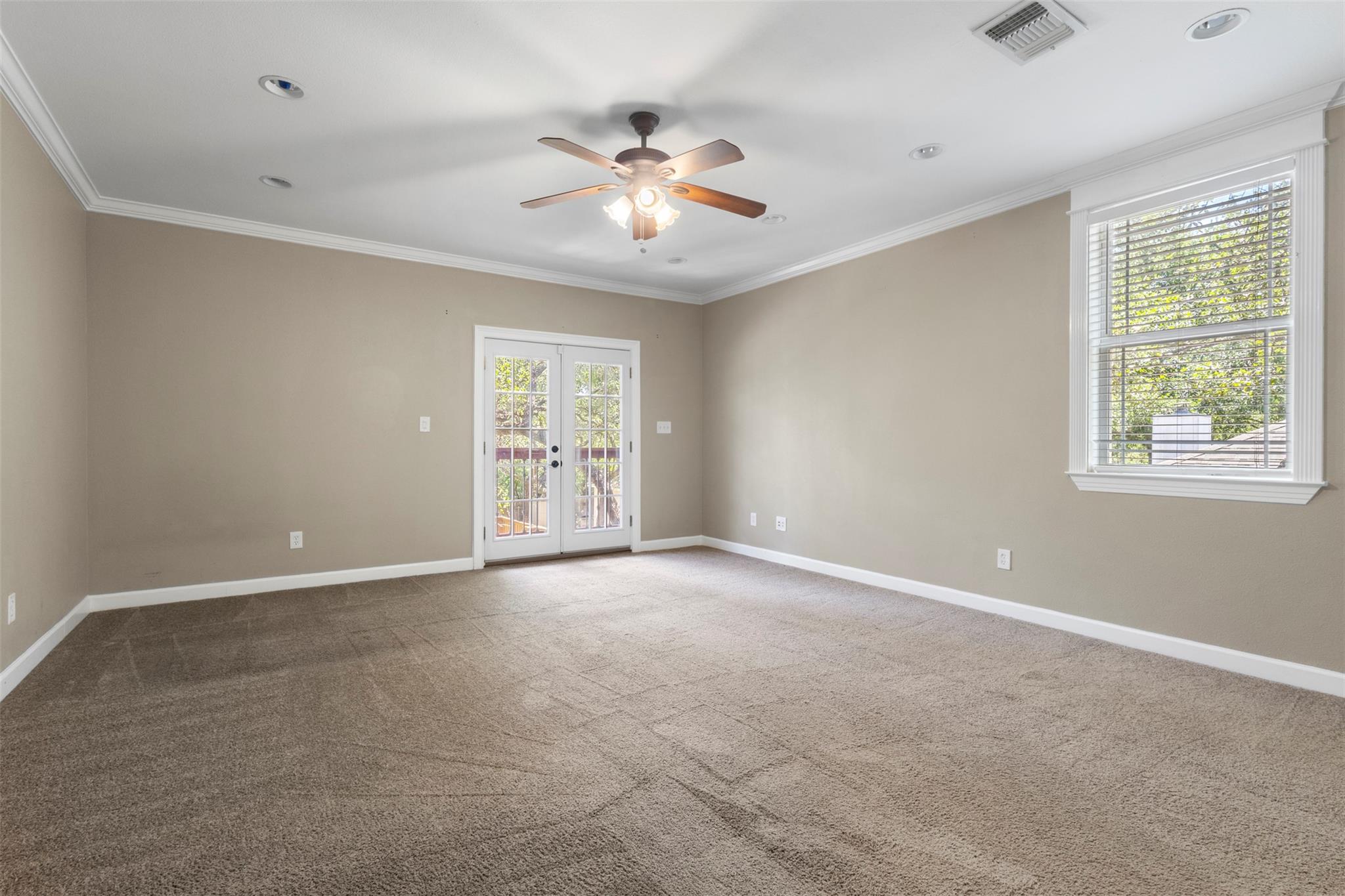 216 N Mount Rushmore Dr, Cedar Park, TX 78613