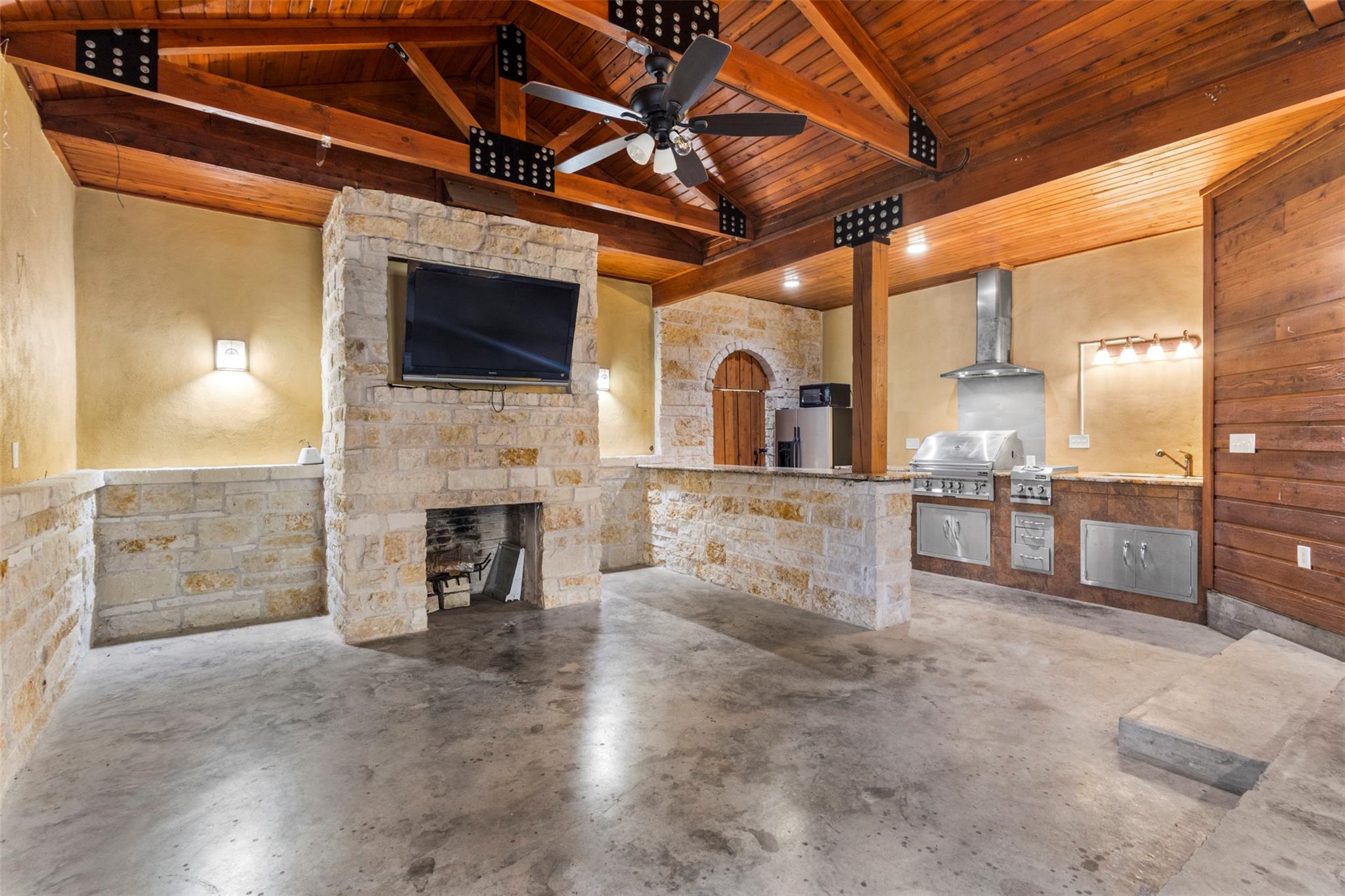 216 N Mount Rushmore Dr, Cedar Park, TX 78613