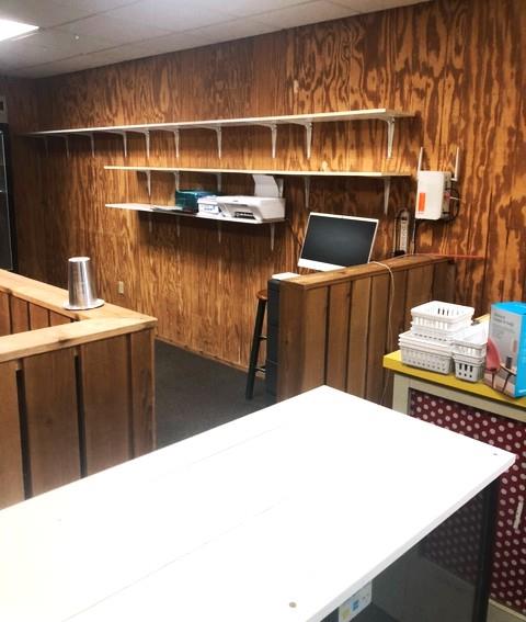 1614 W Cameron Ave, Rockdale, TX 76567