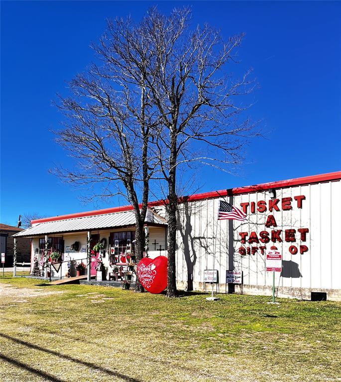 1614-1 W Cameron Ave, Rockdale, TX 76567
