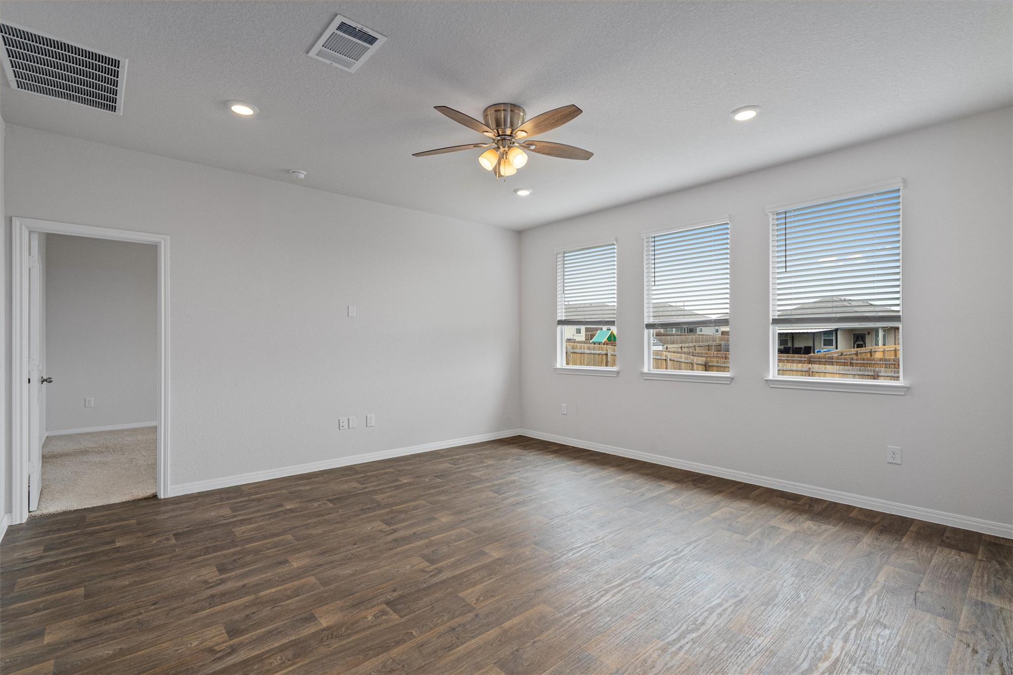 109 Charles Trl, Georgetown, TX 78626