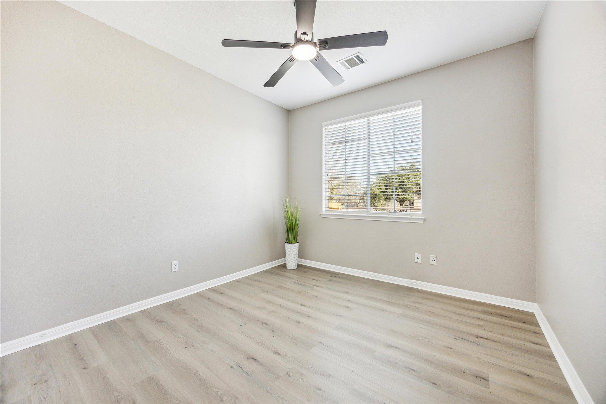 9201 Cessna Ln, Austin, TX 78717