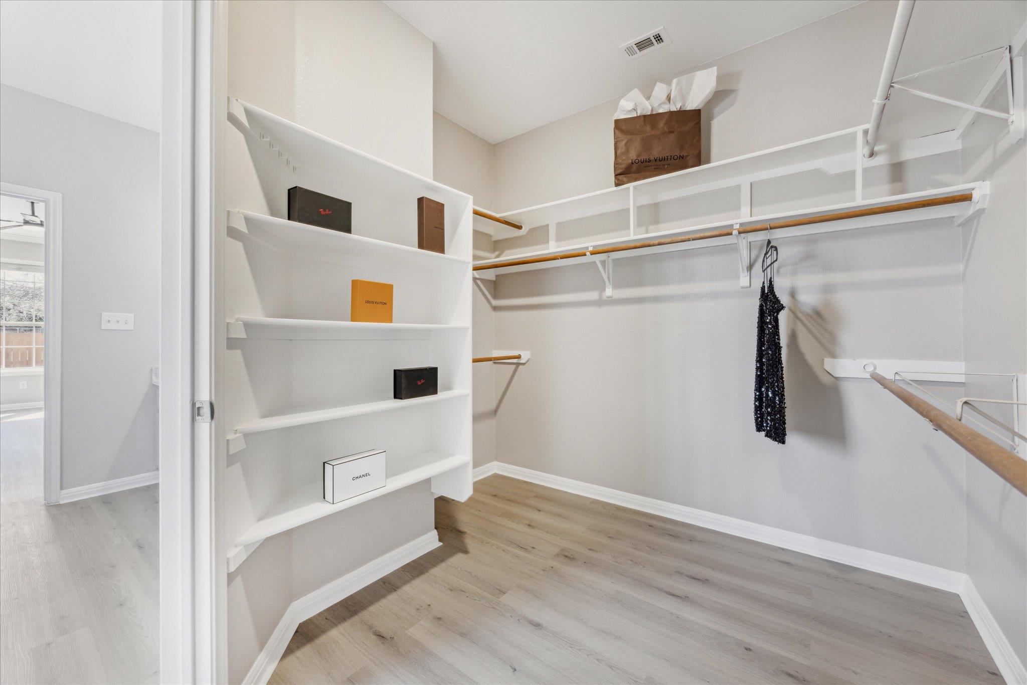 9201 Cessna Ln, Austin, TX 78717