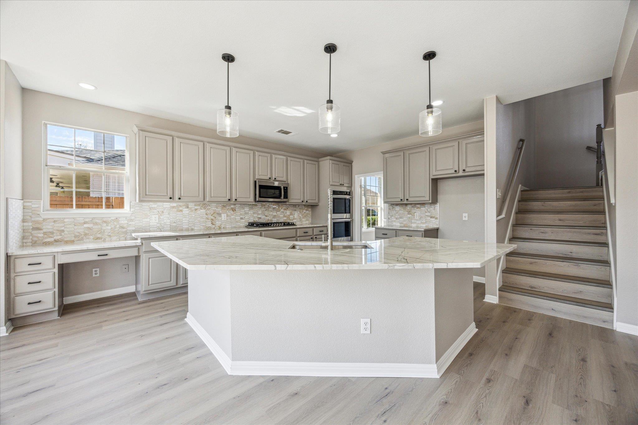 9201 Cessna Ln, Austin, TX 78717