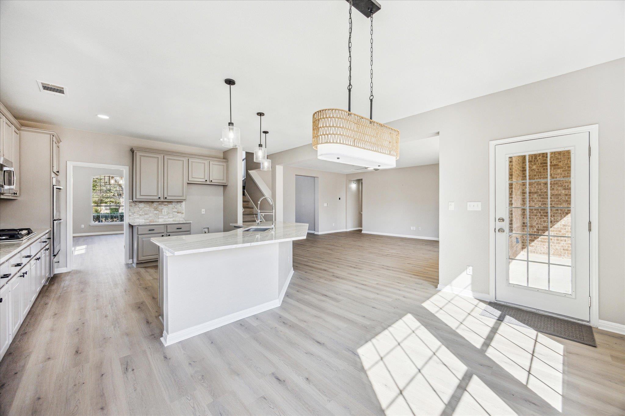 9201 Cessna Ln, Austin, TX 78717