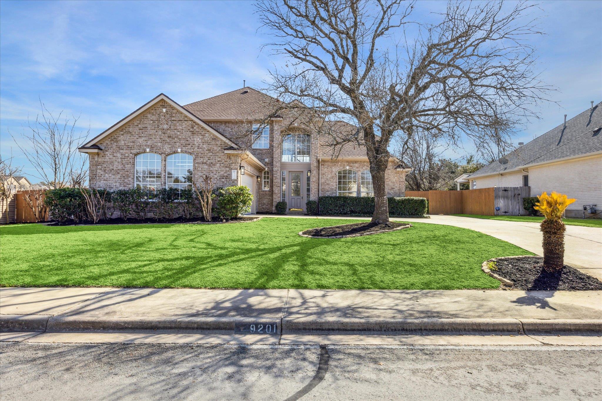9201 Cessna Ln, Austin, TX 78717