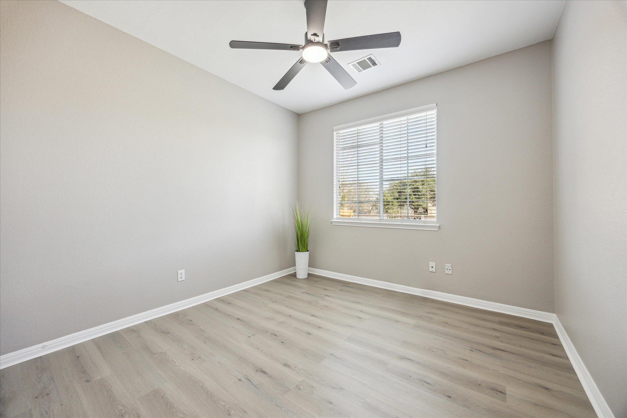 9201 Cessna Ln, Austin, TX 78717