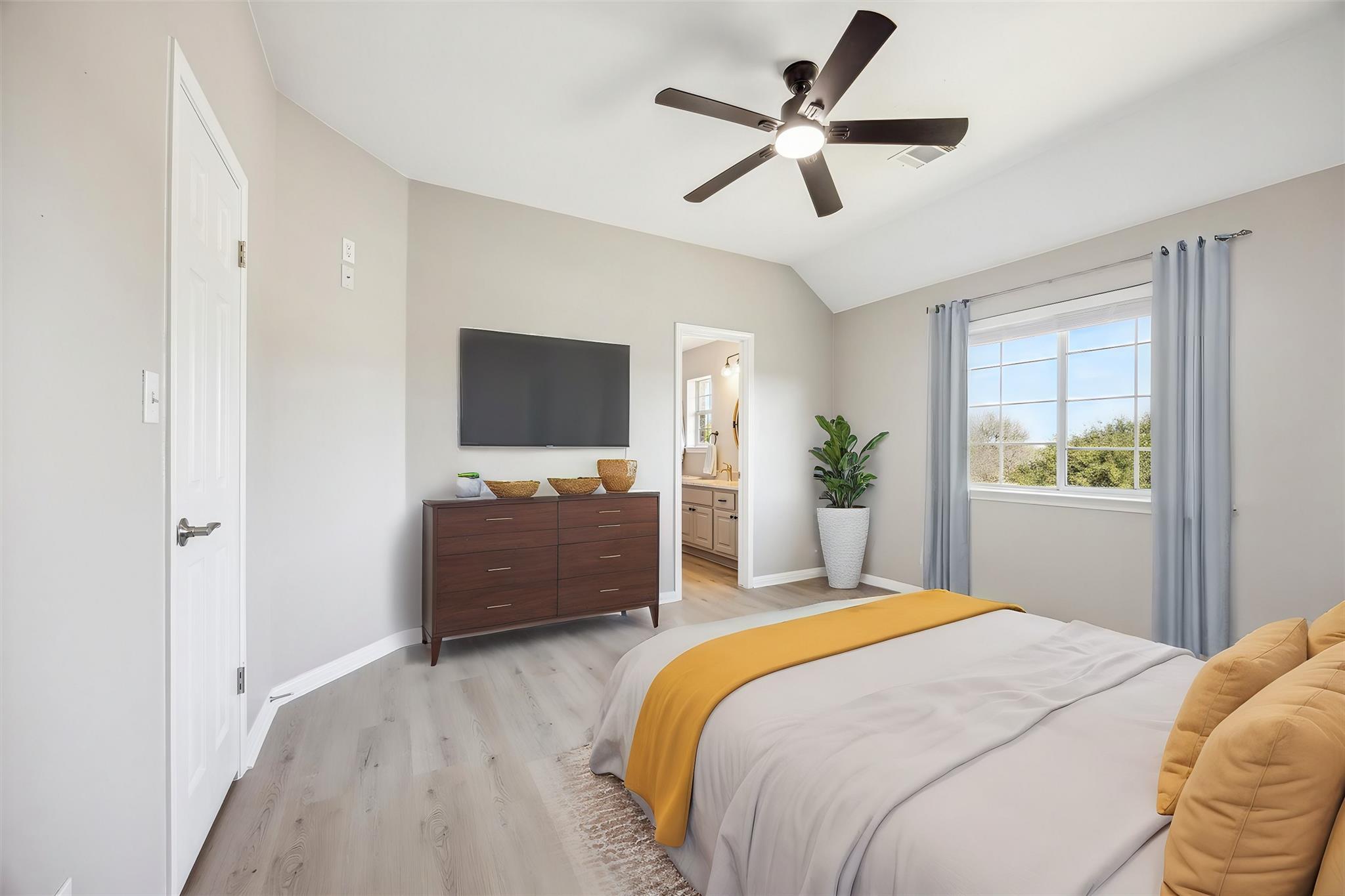 9201 Cessna Ln, Austin, TX 78717