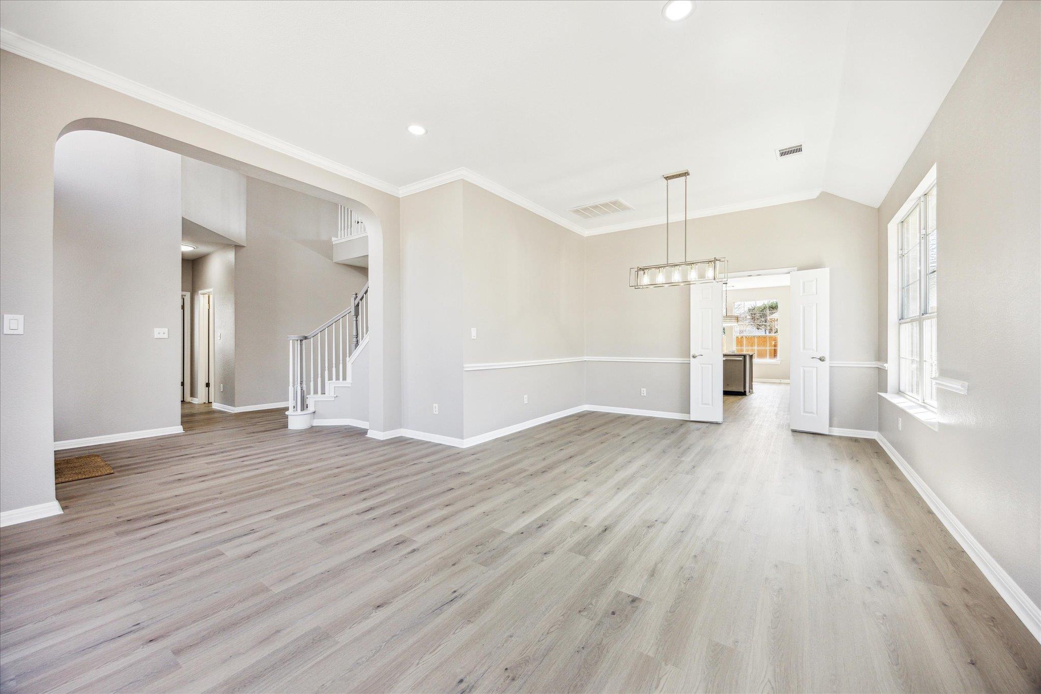 9201 Cessna Ln, Austin, TX 78717