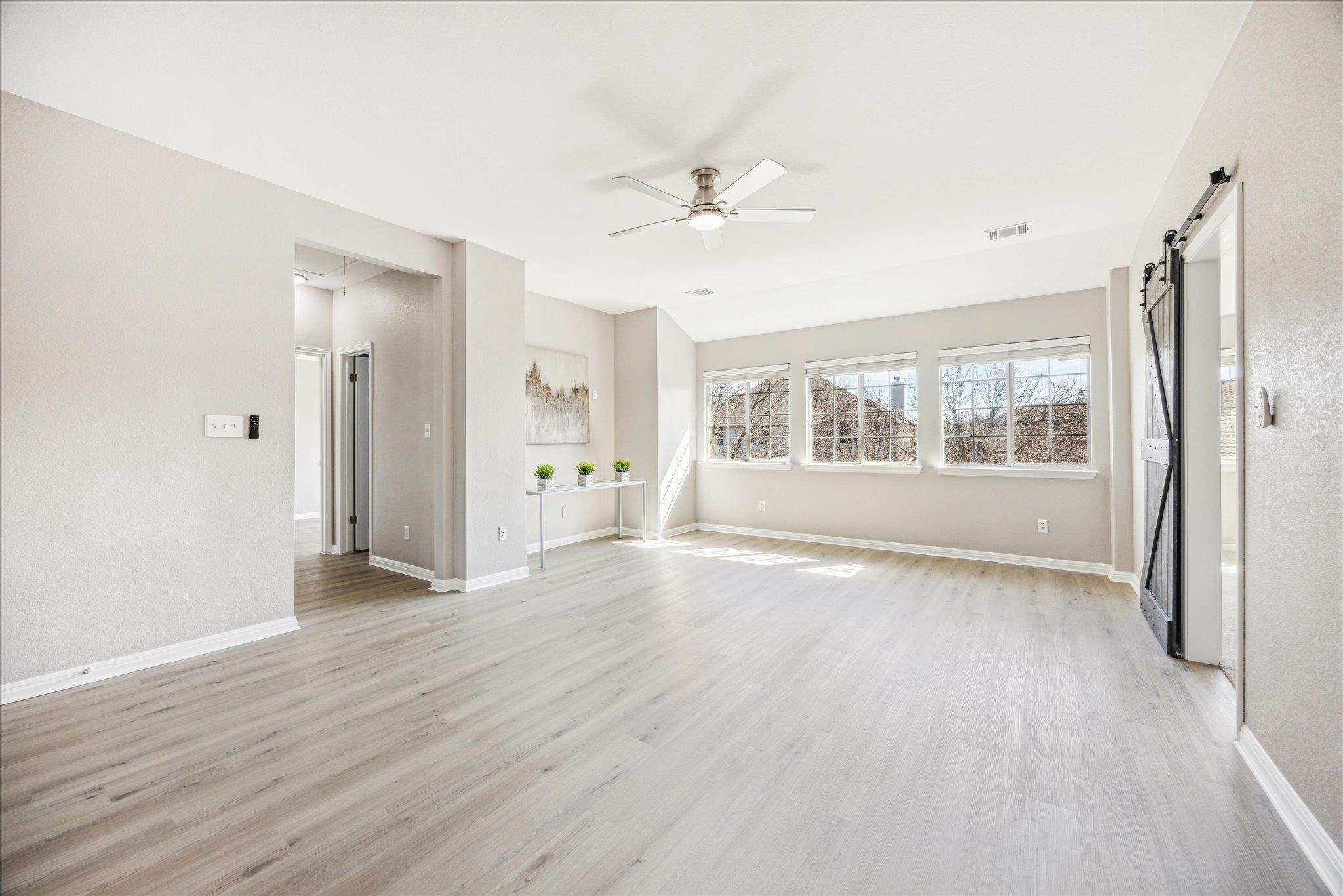 9201 Cessna Ln, Austin, TX 78717