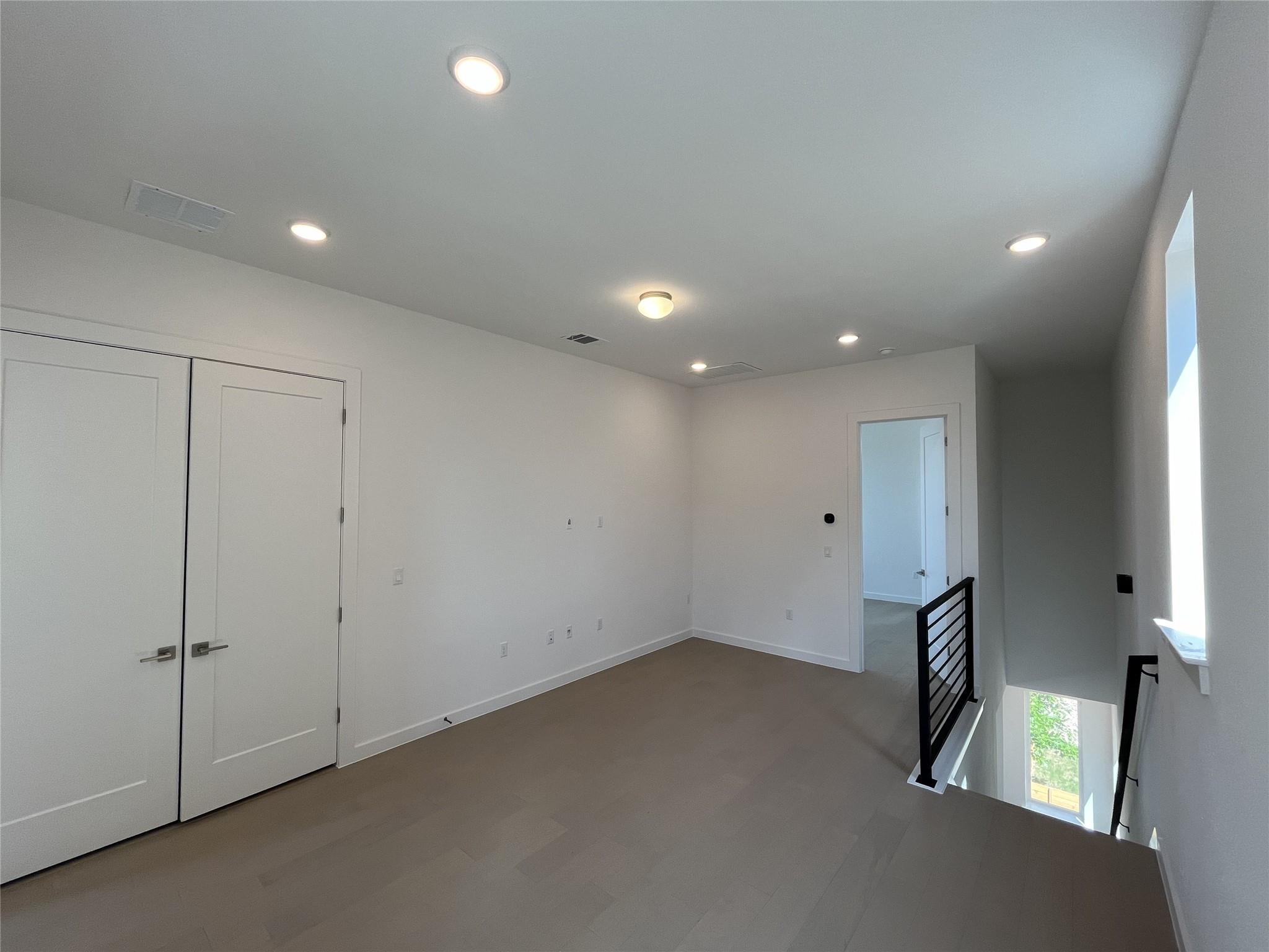 6819 Wolfcreek Pass # 19, Austin, TX 78749