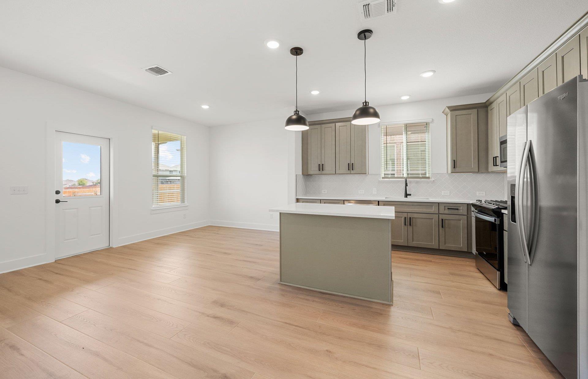 560 Tailwind Dr, Kyle, TX 78640