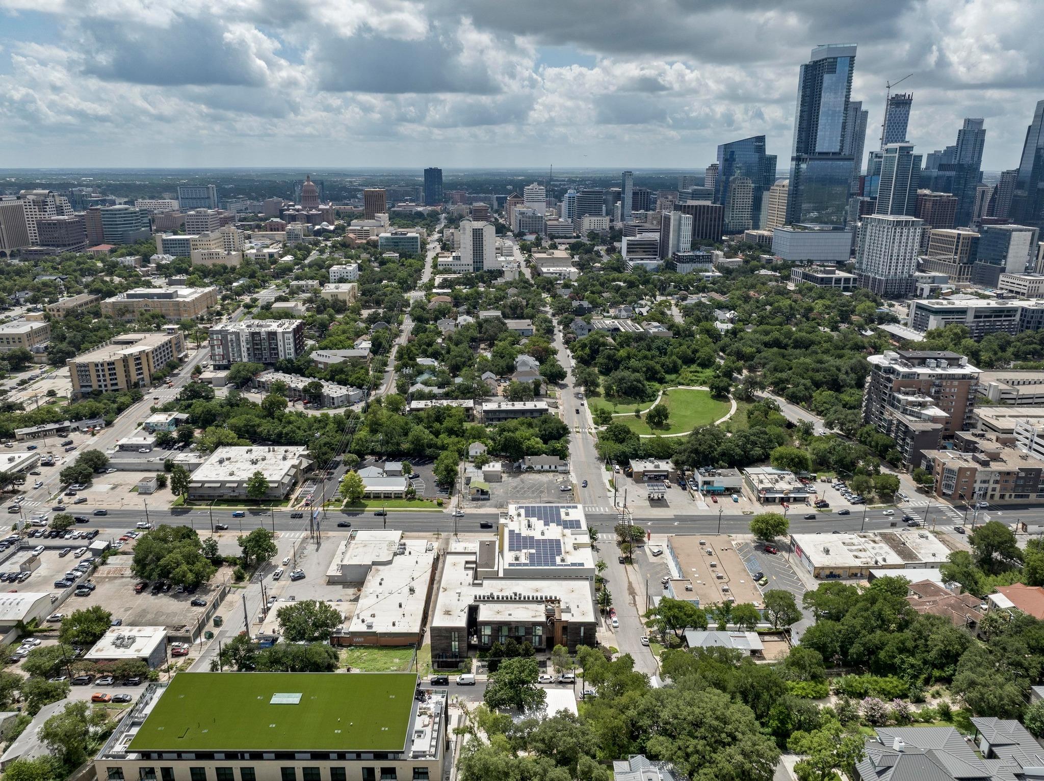 1010 W 10th St # 102, Austin, TX 78703