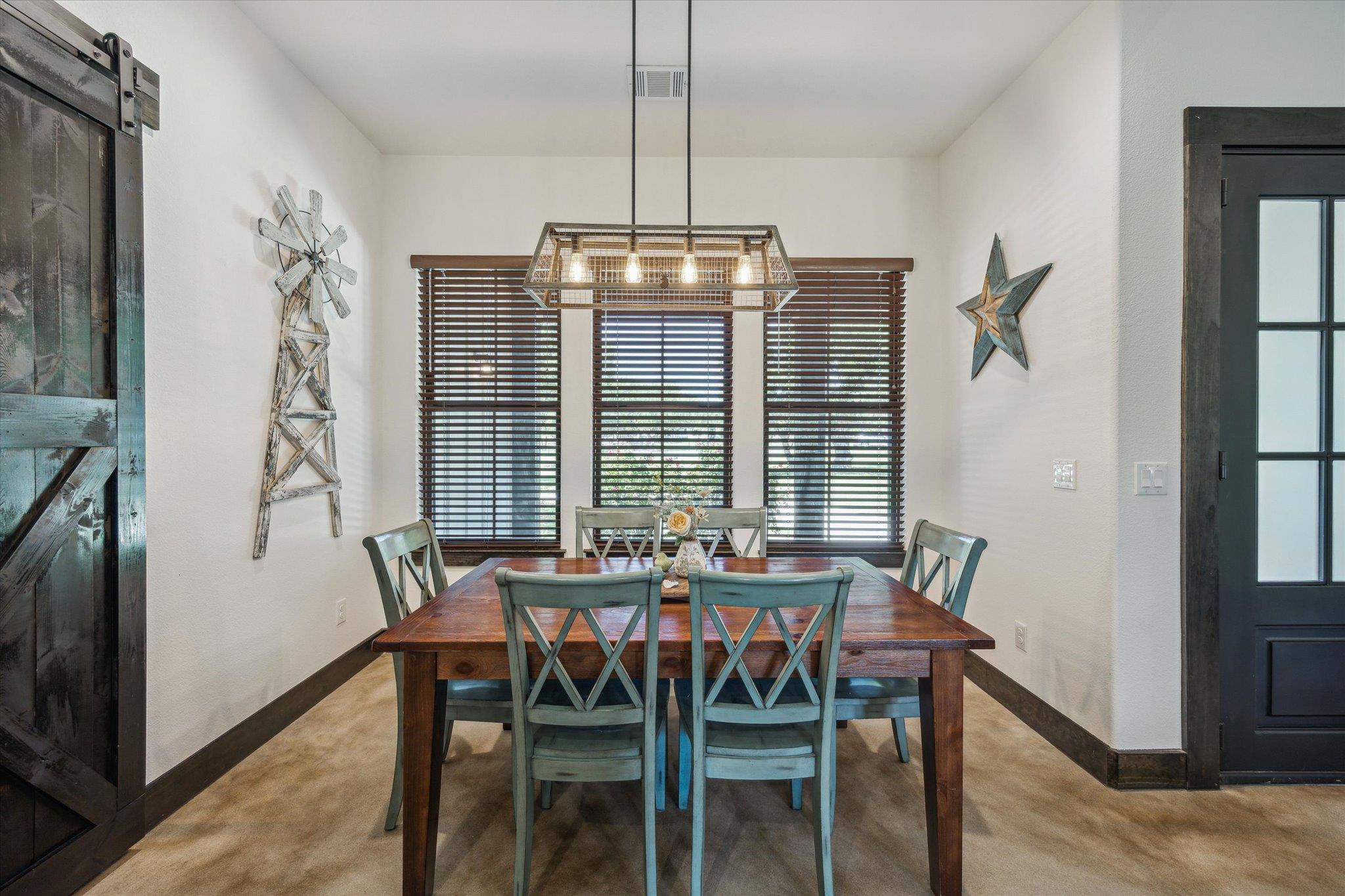 117 Esperanza Petal Pass, Liberty Hill, TX 78642