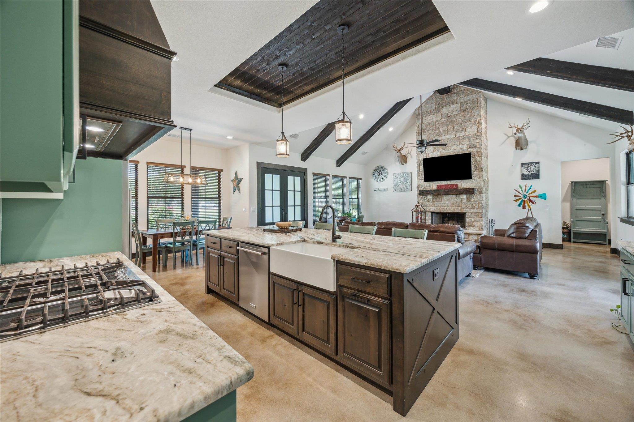 117 Esperanza Petal Pass, Liberty Hill, TX 78642