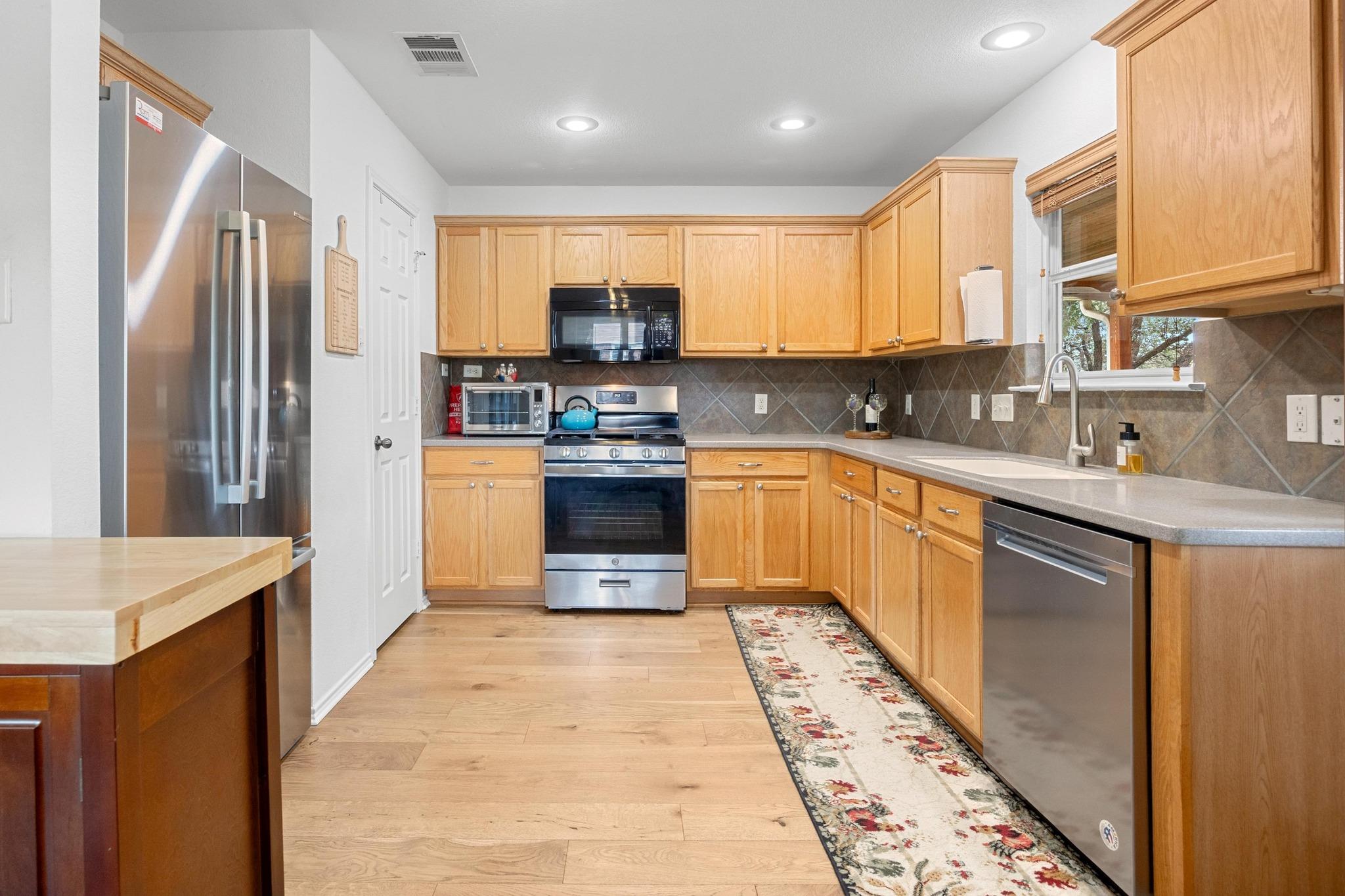 3462 Flowstone Ln, Round Rock, TX 78681