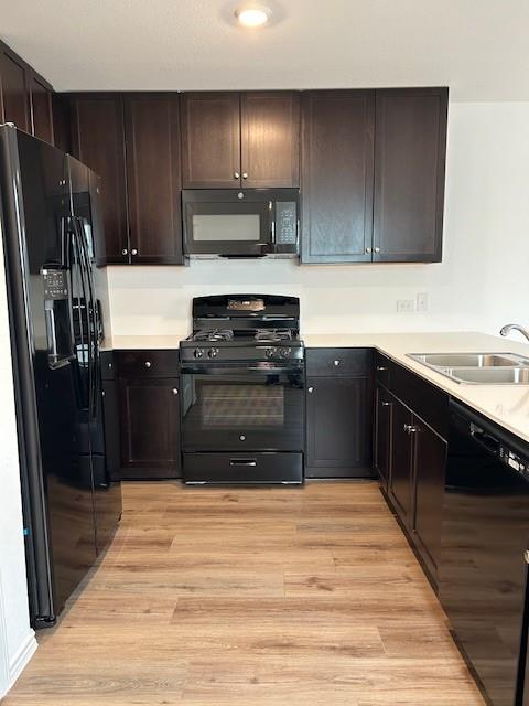 45 Trinity Cir, Lockhart, TX 78644