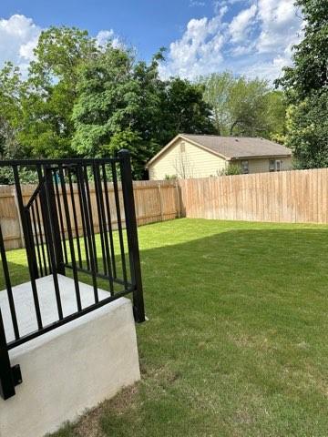 45 Trinity Cir, Lockhart, TX 78644