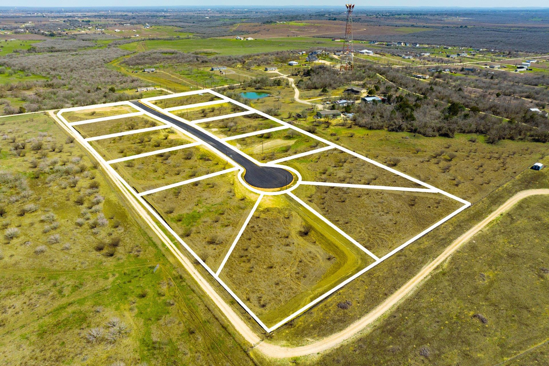280 Sage Hills Dr, Lockhart, TX 78644