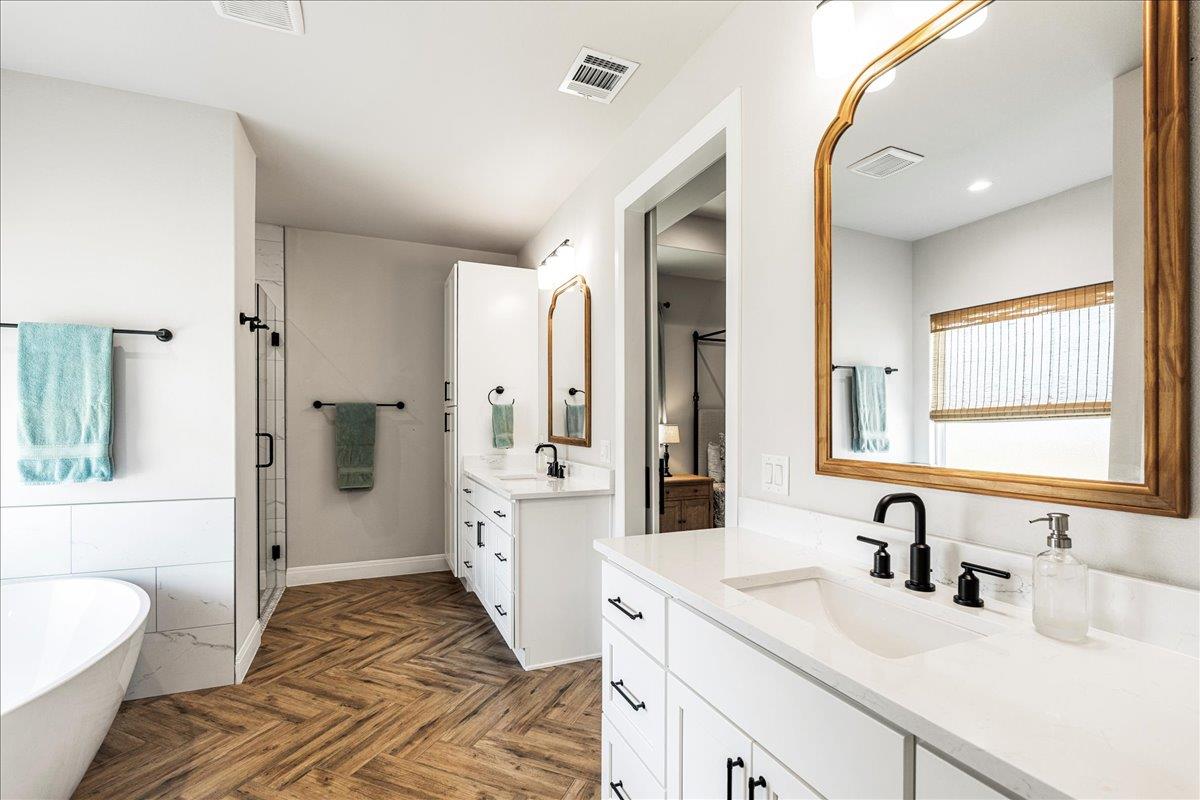 141 Tambra Lea Ln, Liberty Hill, TX 78642