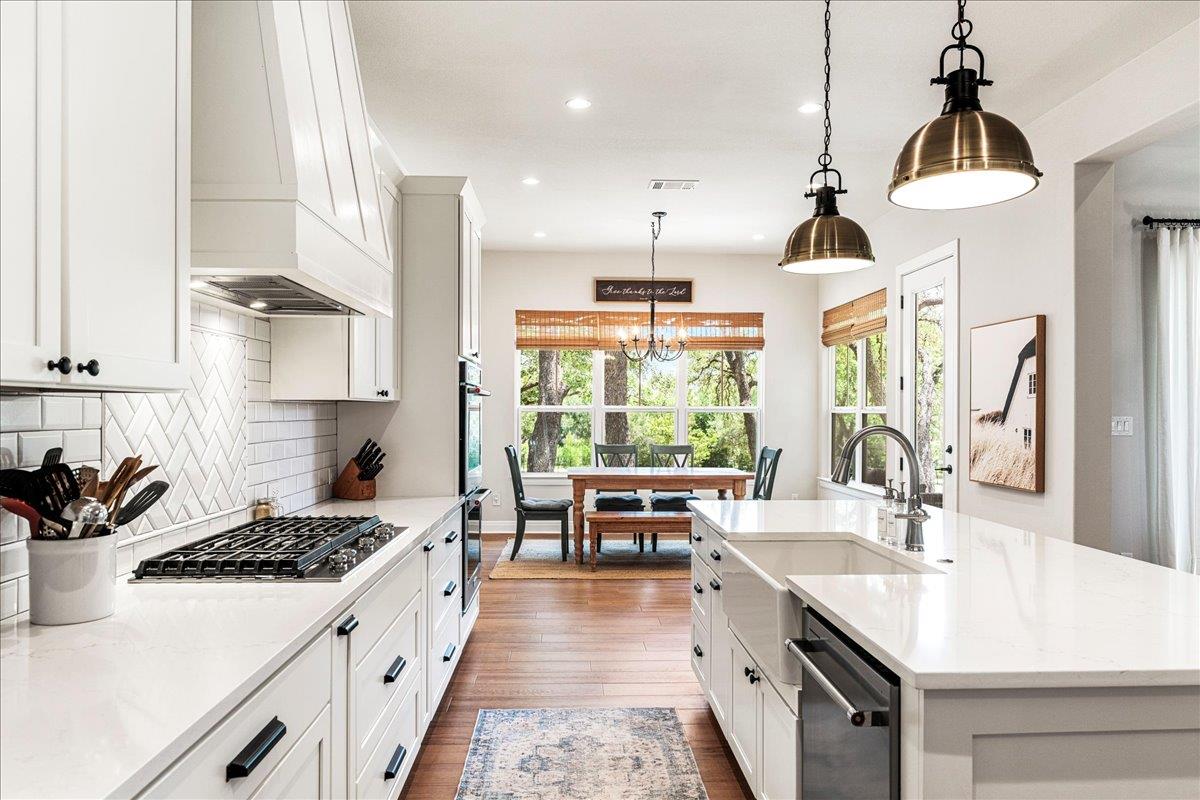 141 Tambra Lea Ln, Liberty Hill, TX 78642