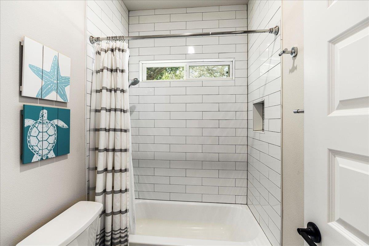 141 Tambra Lea Ln, Liberty Hill, TX 78642