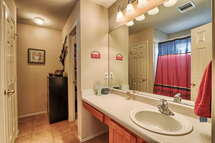 1400 Dillon Lake Bnd, Leander, TX 78641