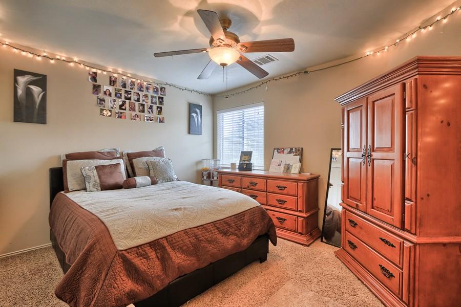 1400 Dillon Lake Bnd, Leander, TX 78641